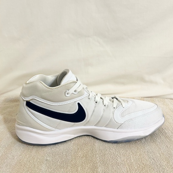 Nike Air Zoom GT Hustle 2 White Ice size 11 *RARE* MEN’S BASKETBALL SHOES - Picture 5 of 9